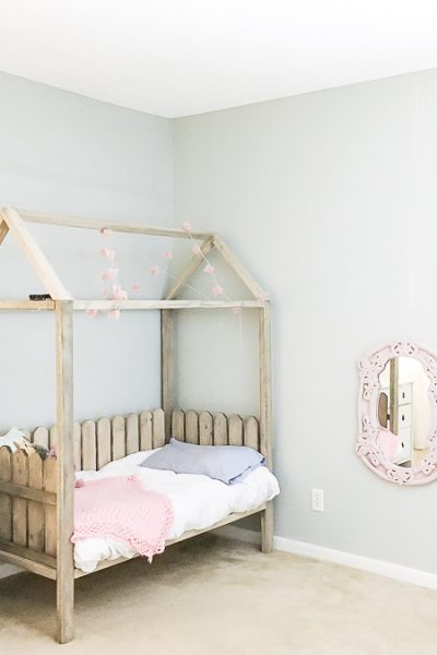 How to build a DIY toddler house bed