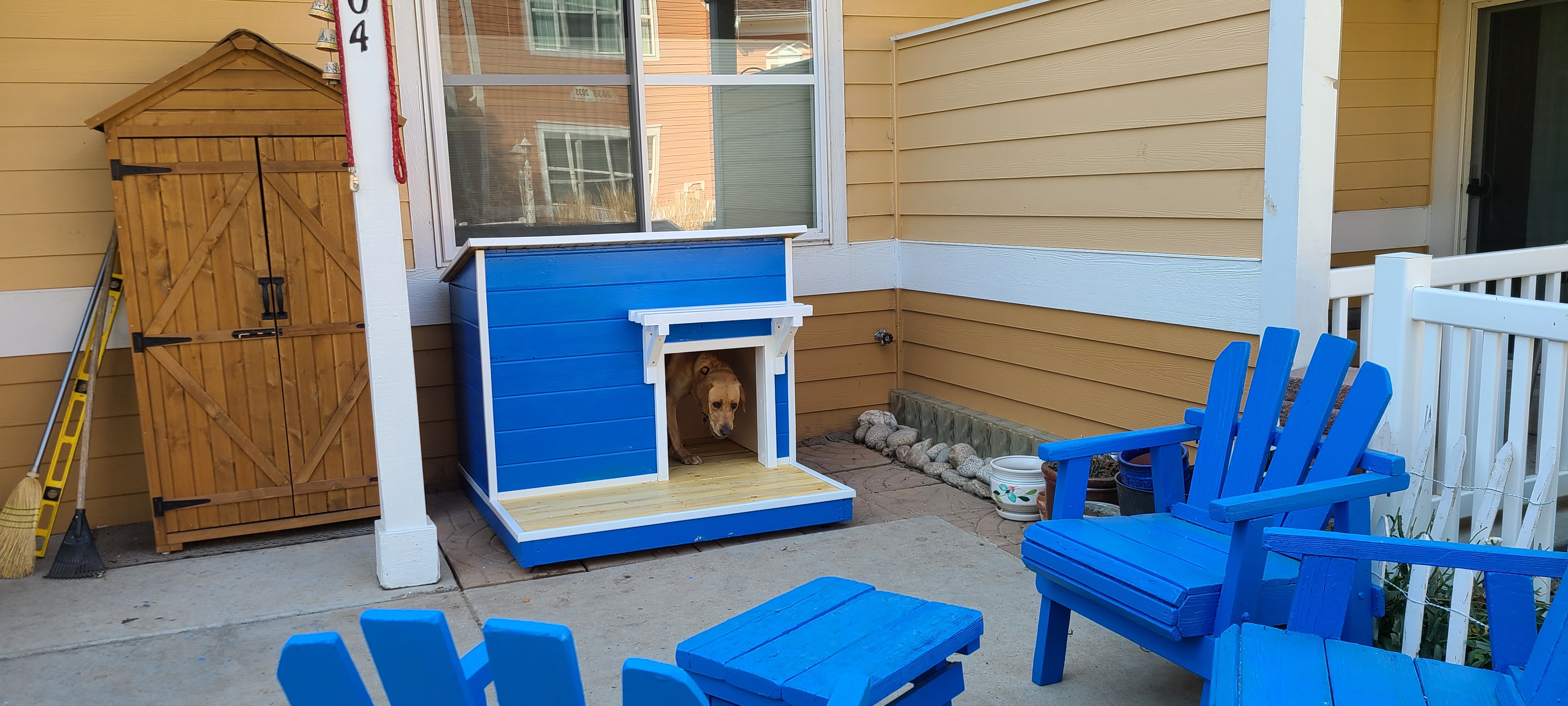 Dog house with deck