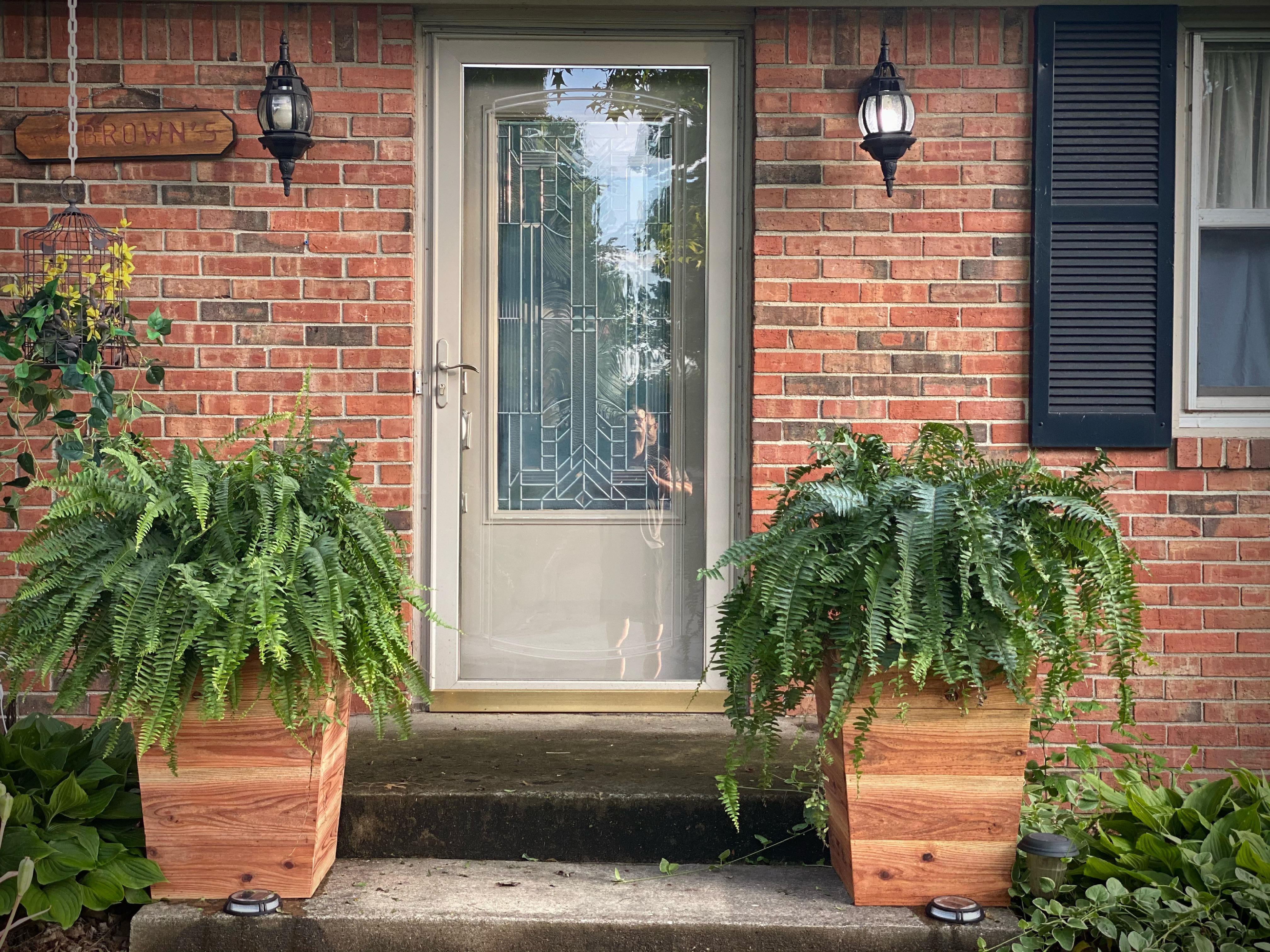 Tapered cedar planter