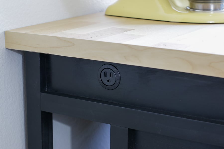 DIY-kitchen-island-with-power-outlet - The House of Wood