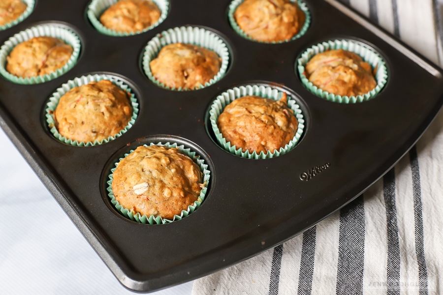 Homemade Dog Treats - Peanut Butter Banana Pupcakes