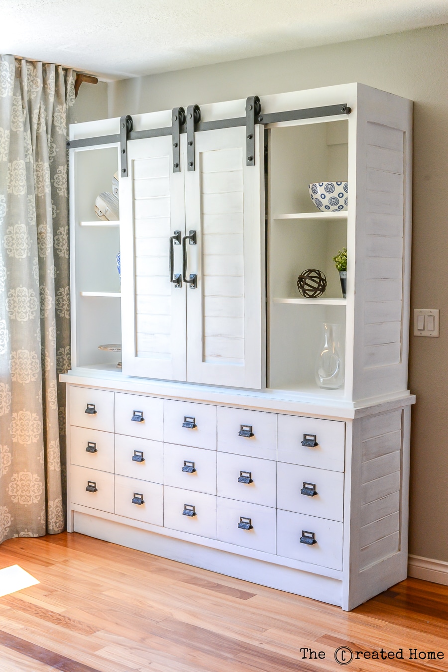 DIY farmhouse sliding barn door hutch