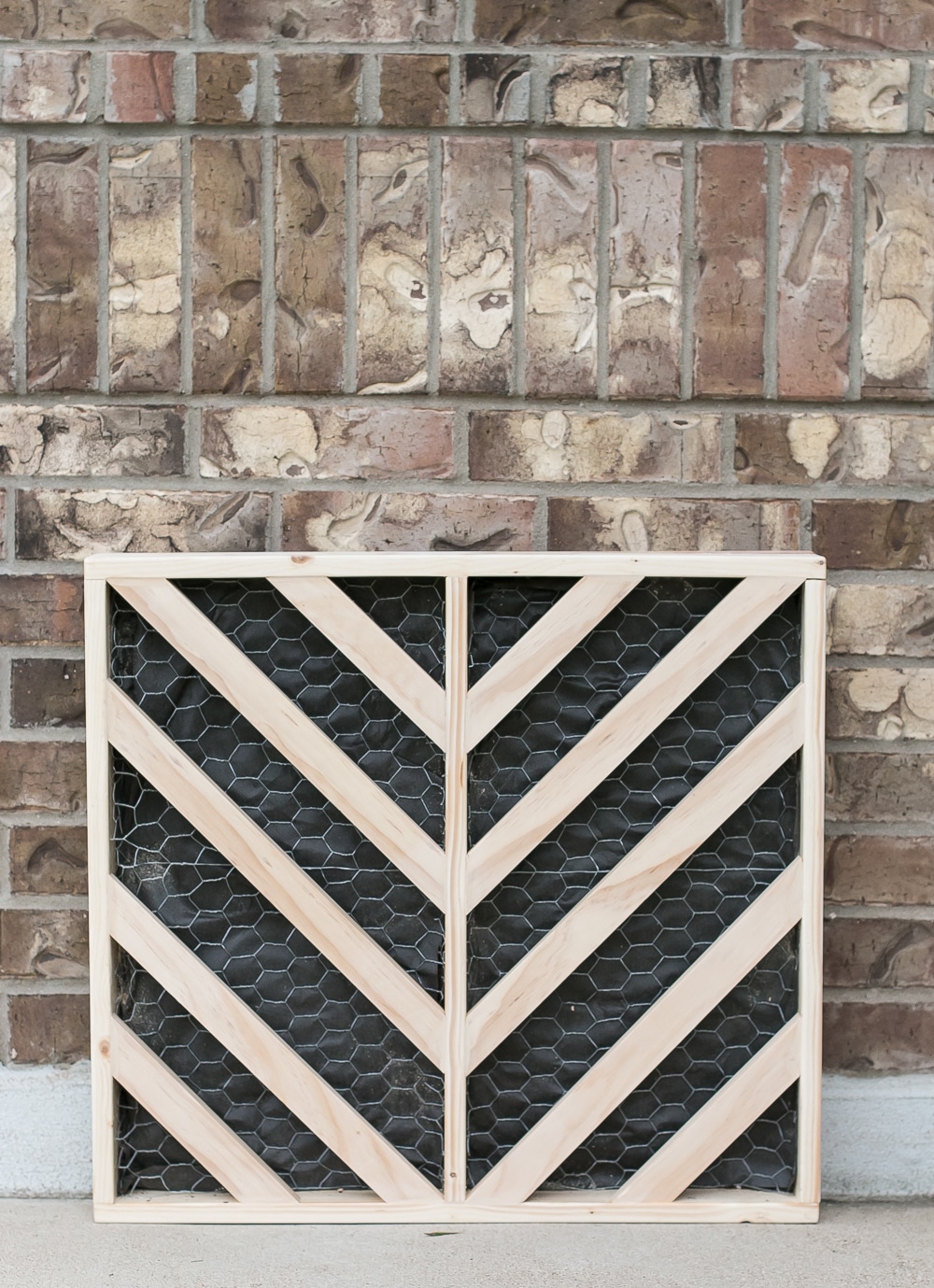 How to build a DIY chevron wall planter